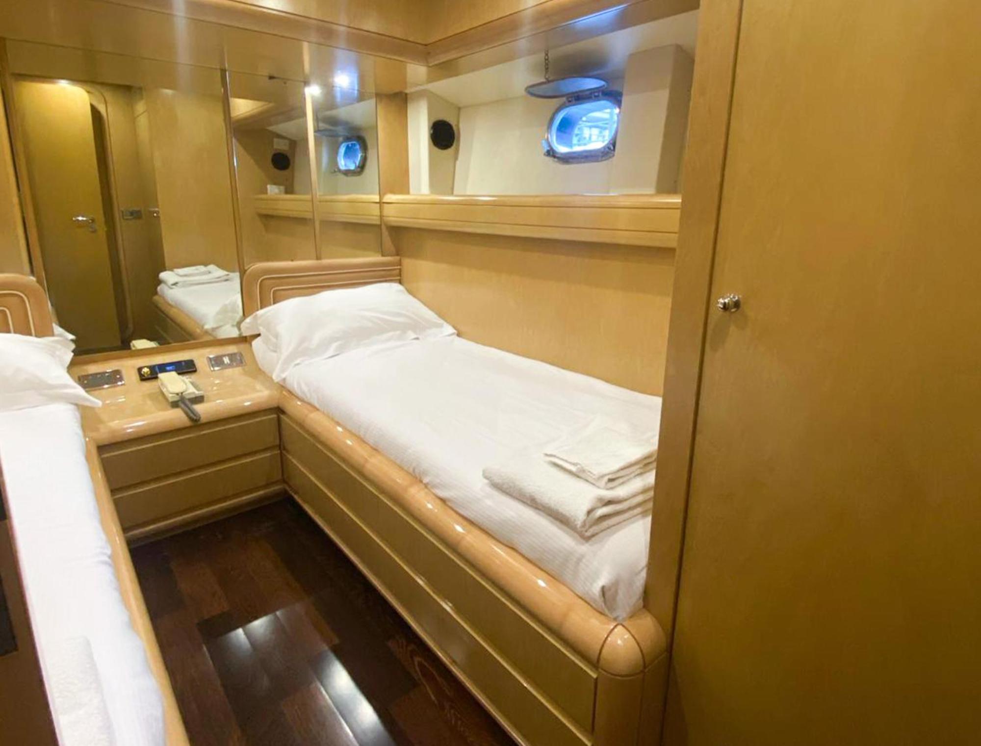 Bb Boat Lady A Hotel Genoa Luaran gambar